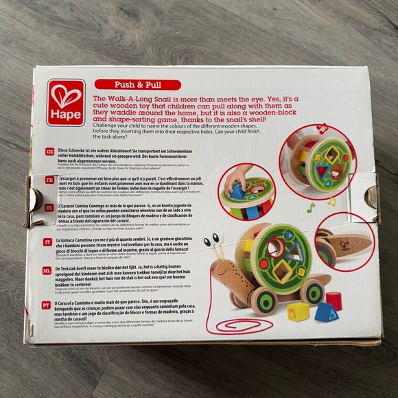 Hape Walk-A-Long Snail Toy - Picture 7 of 7